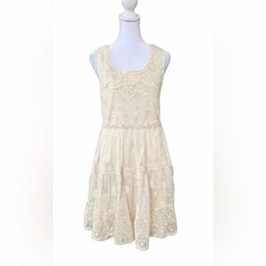 Cream Lace Sleeveless Dress
